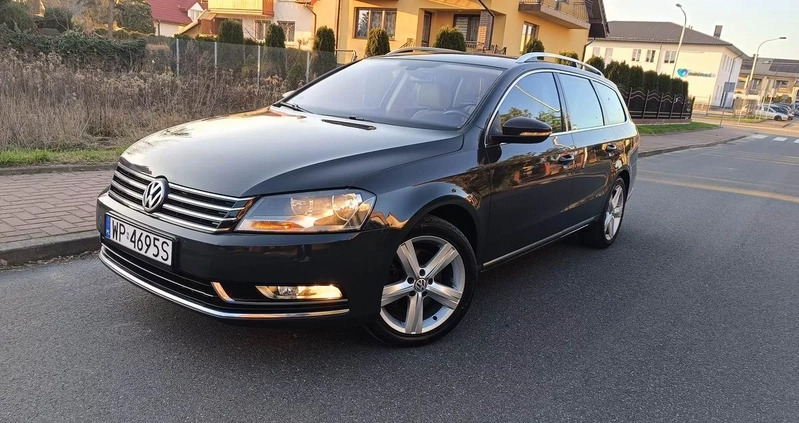 Volkswagen Passat cena 36900 przebieg: 252000, rok produkcji 2013 z Płock małe 781